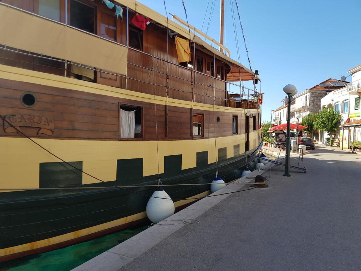 Boat&breakfast Hotel Umag Exterior foto